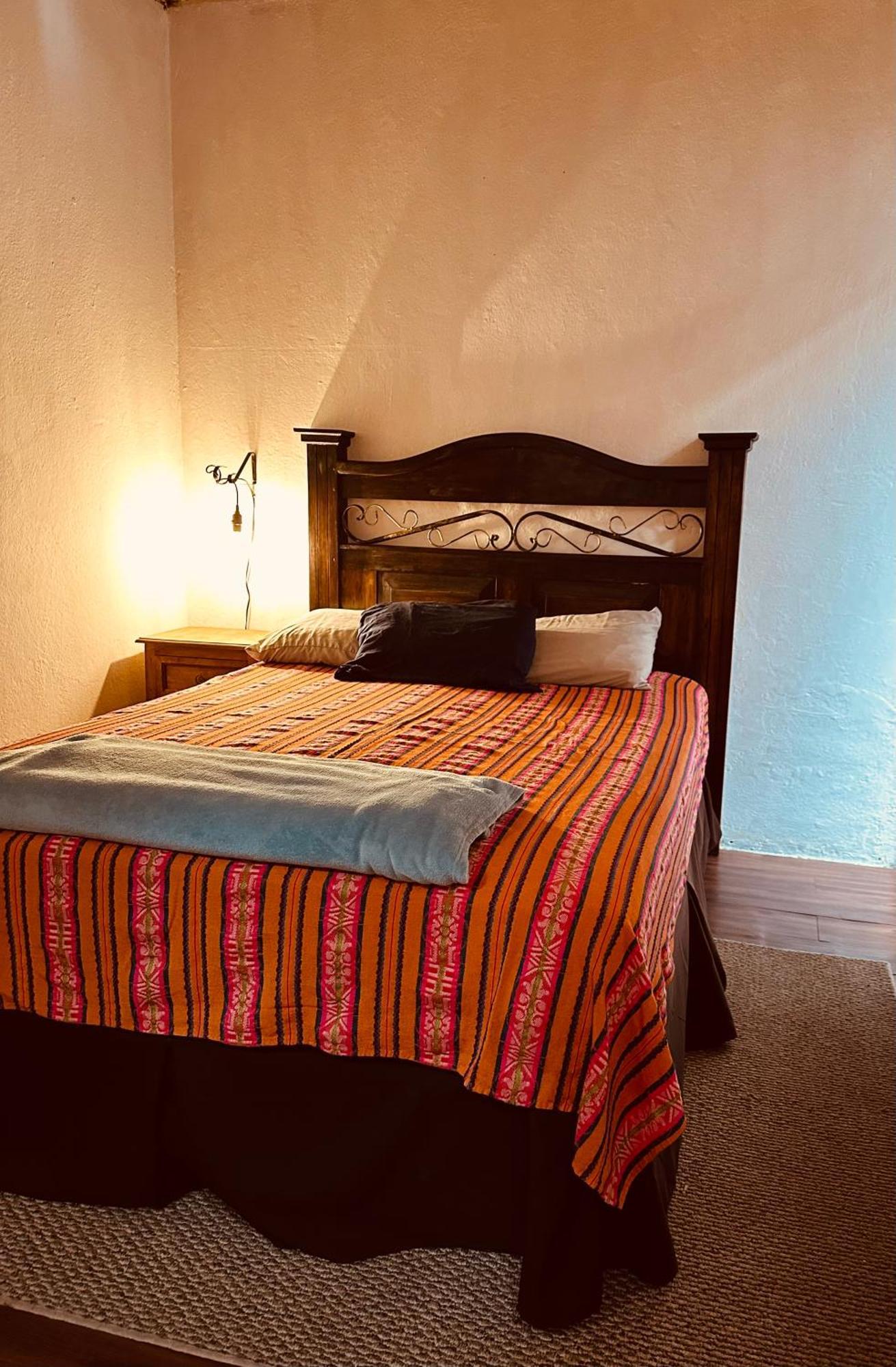 El Extranjero Hostal Antigua ภายนอก รูปภาพ